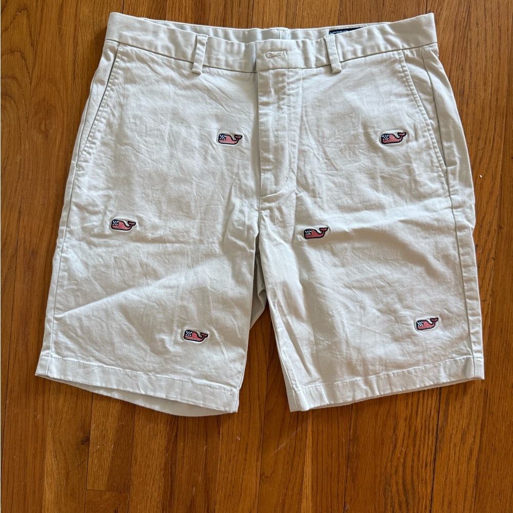 Vineyard Vines Men’s Flag Shorts